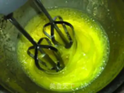 Make Oil-free sponge cake step 3