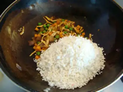 Make Curry chicken silk rice step 7