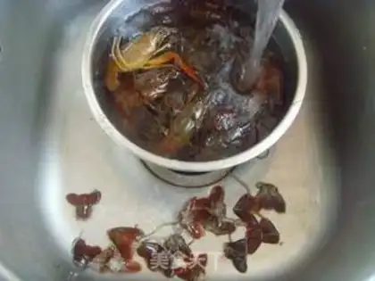 Make Spicy lobster step 2