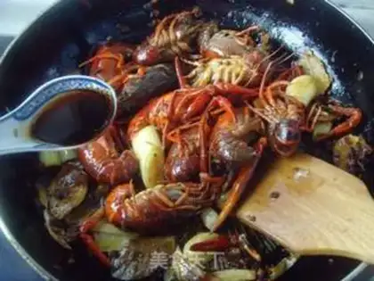 Make Spicy lobster step 7