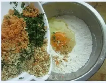 Make Eggcake and sausage step 3