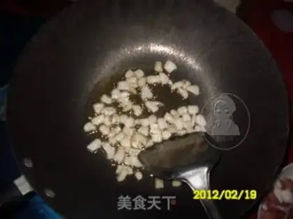 Make Celery fried meat step 1