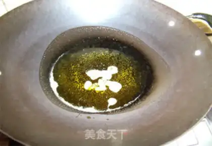 Make Red-cooked chicken step 2