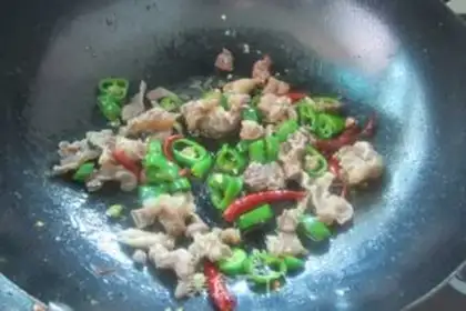Make Two peppers of beef step 4