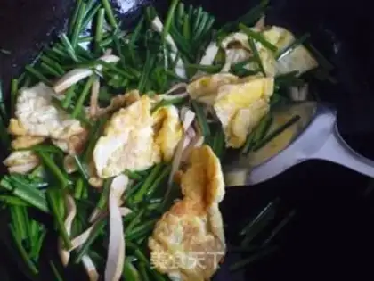 Make Eggs are dry and fried step 6