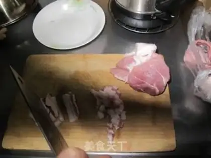 Make Old Beijing noodles step 1