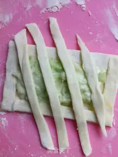 Make Smelt pie step 7