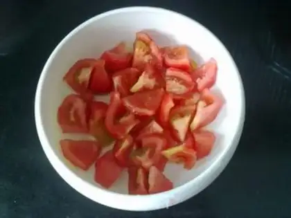 Make Tomato fried eggs step 3