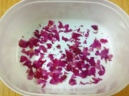 Make Rose egg yolk step 2