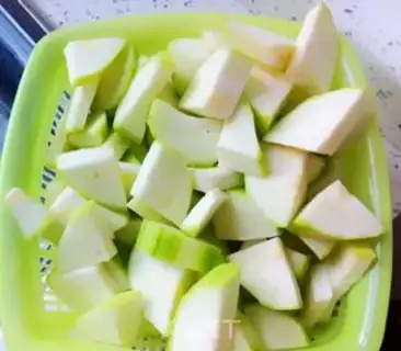 Make Golden mushrooms and silk melons step 0