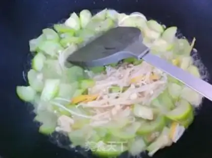 Make Golden mushrooms and silk melons step 5