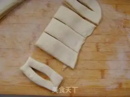 Make Sugar ears step 11