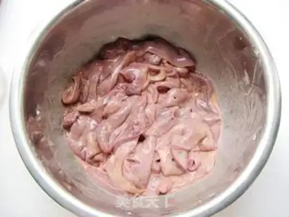 Make Onion fried liver step 1