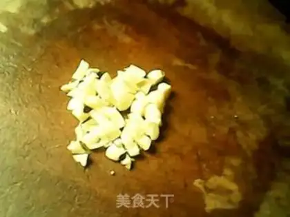 Make Garlic cabbage step 1