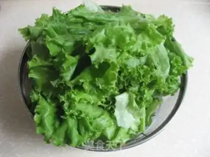 Make Sesame sauce, lettuce step 1