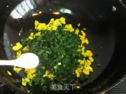 Make Maran heads with eggs step 5
