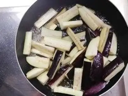 Make Bean petal eggplant step 1