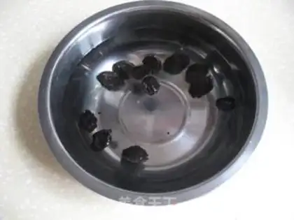 Make Plum soup step 1
