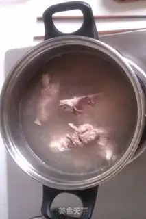 Make Cucumber ribs soup step 1