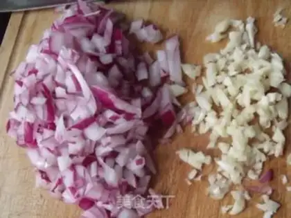 Make Tomato bacon pasta step 2