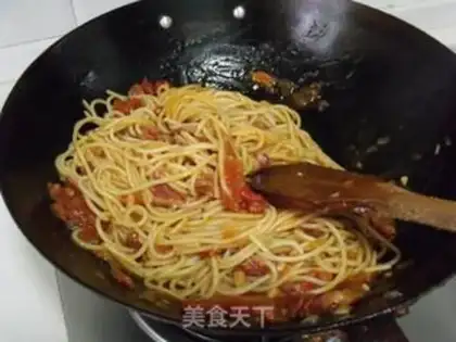 Make Tomato bacon pasta step 8