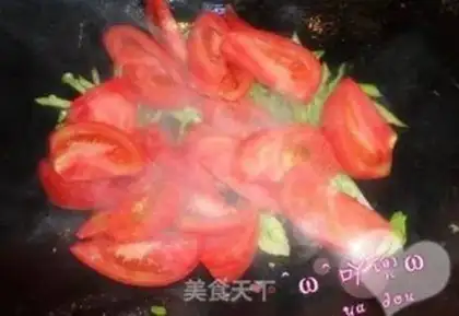 Make Tomato egg noodles step 5