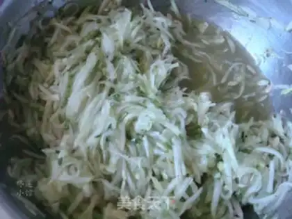 Make cucumber pasta step 3