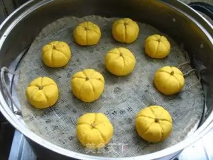 Make Peas mini pumpkin step 9