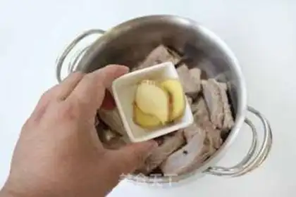 Make Sour casserole steak step 11