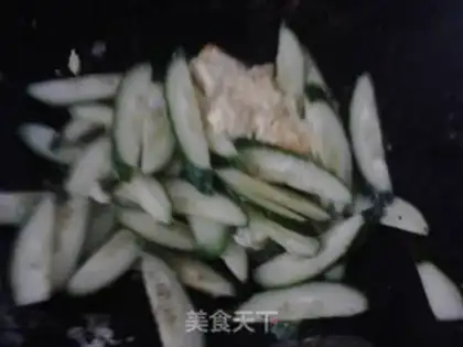 Make Eggs fried with cucumbers step 3