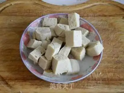 Make Frozen tofu burns intestines step 1
