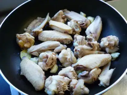 Make The mushroom chicken wings step 5