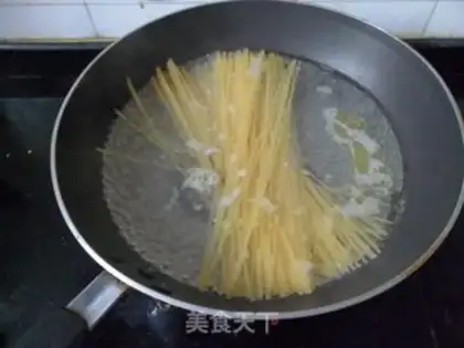 Make Bacon pasta step 1