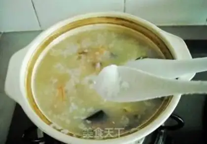 Make Egg shrimp congee step 15
