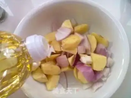 Make Black pepper onion potatoes step 3