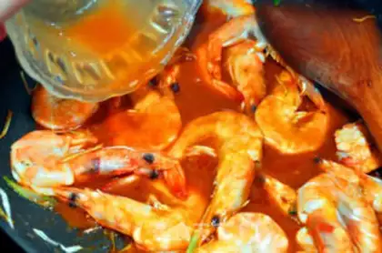 Make Tomato shrimp step 3