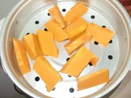 Make Pumpkin balls step 1