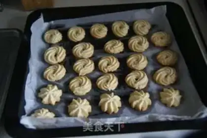 Make Almond cookies step 8