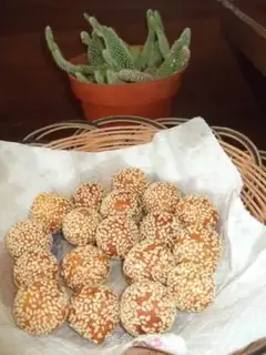 Make Pumpkin balls step 10