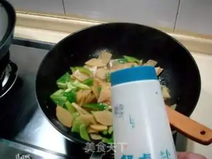 Make A fragrance of dried potatoes step 4