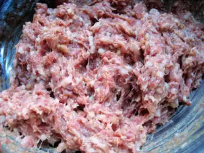 Make Soybeans pork soup step 1