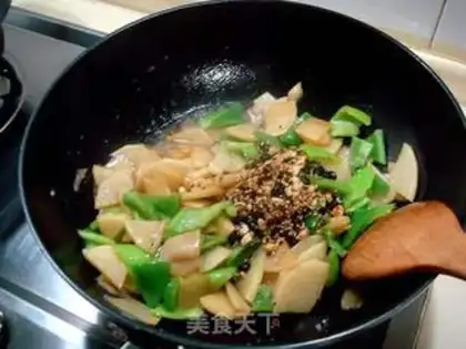 Make A fragrance of dried potatoes step 5