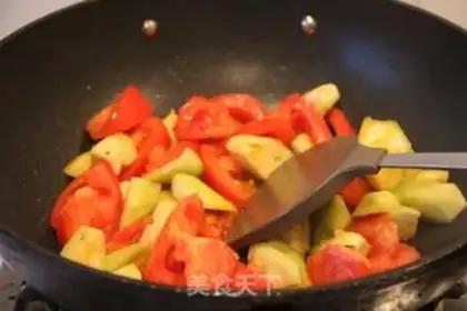Make Tomato melon noodles step 3