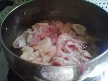 Make Soybean pig hoof step 1