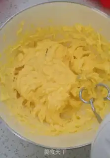 Make Bear cookies step 7