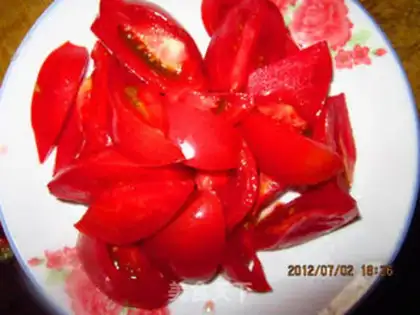 Make Tomato fried eggs step 0