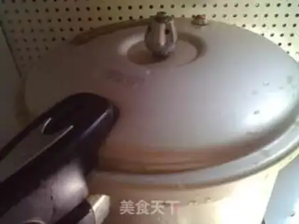 Make Soybean pig hoof step 9