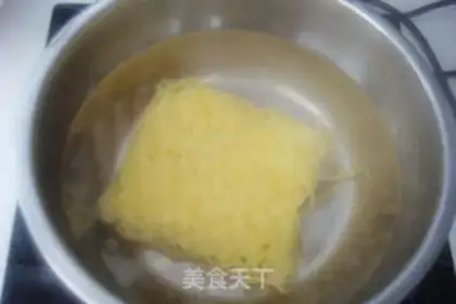 Make Spicy beef with flour step 5