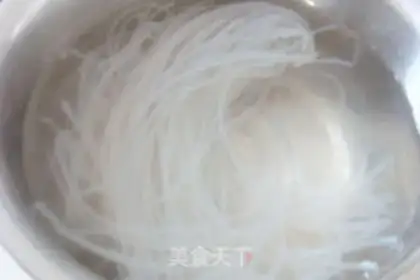 Make Spicy beef with flour step 6