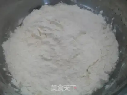 Make Spicy onion roll step 2